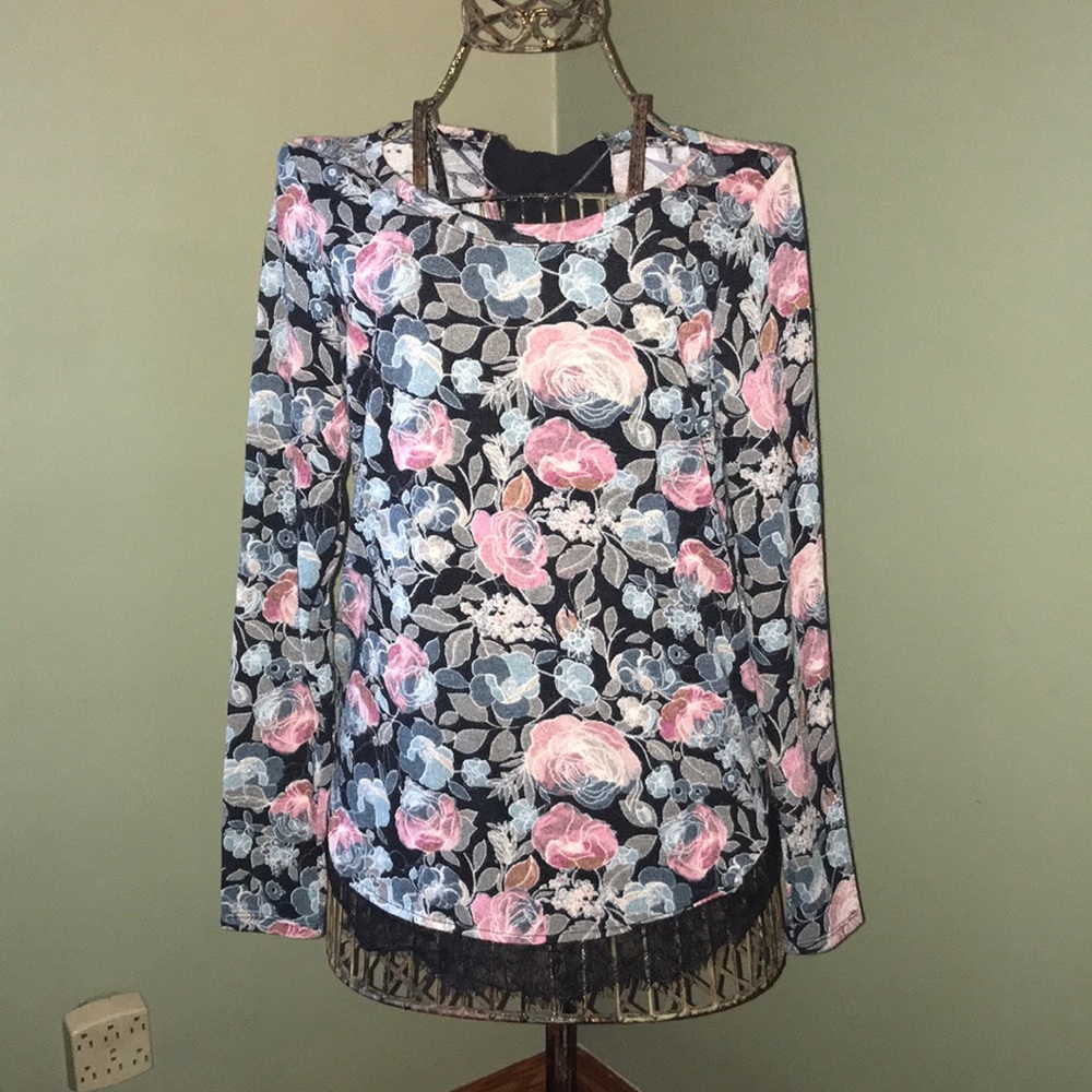 LC Lauren Conrad Long Sleeved Floral Top - Size S